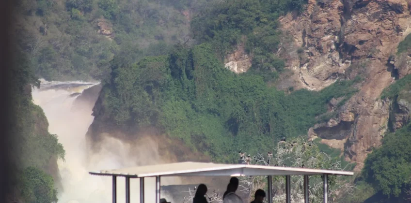 Boat to the bottom of the falls Boat to the bottom of the falls