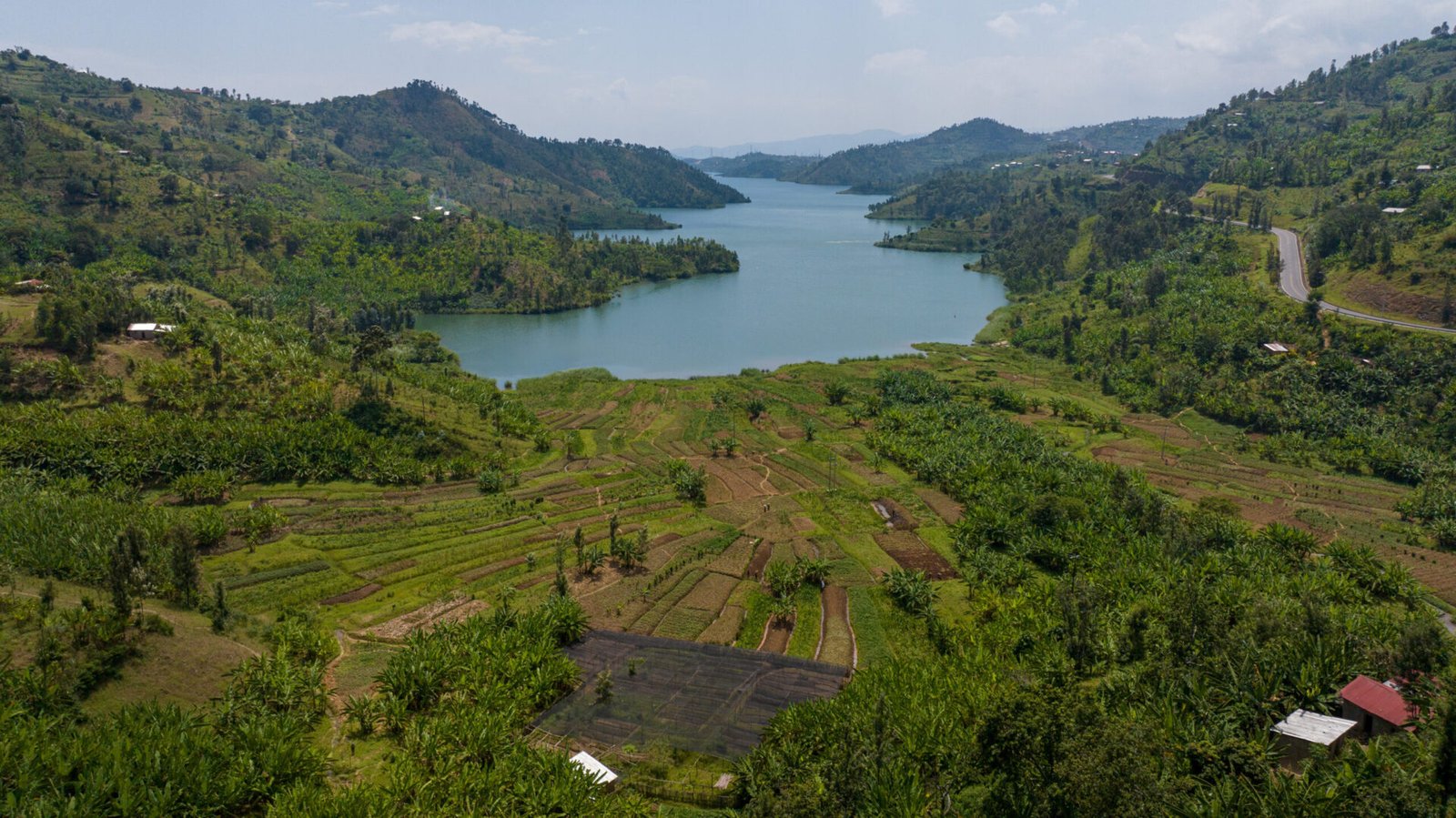 Choosing Lake Kivu Relaxation Holidays means selecting a destination where nature, calmness, and scenic beauty come together in perfect balance. Stretching along Rwanda’s western corridor, Lake Kivu offers a spectacular blend of deep blue waters, lush terraced hills, and volcanic mountain backdrops that create one of the most picturesque lake environments in East Africa.