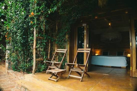 Akagera Transit Lodge enjoys a strategic location near Akagera National Park, making it an ideal accommodation choice for travelers exploring Rwanda’s eastern safari circuit. The lodge allows visitors to enjoy easy access to one of Africa’s most successful conservation areas while avoiding unnecessary travel delays.