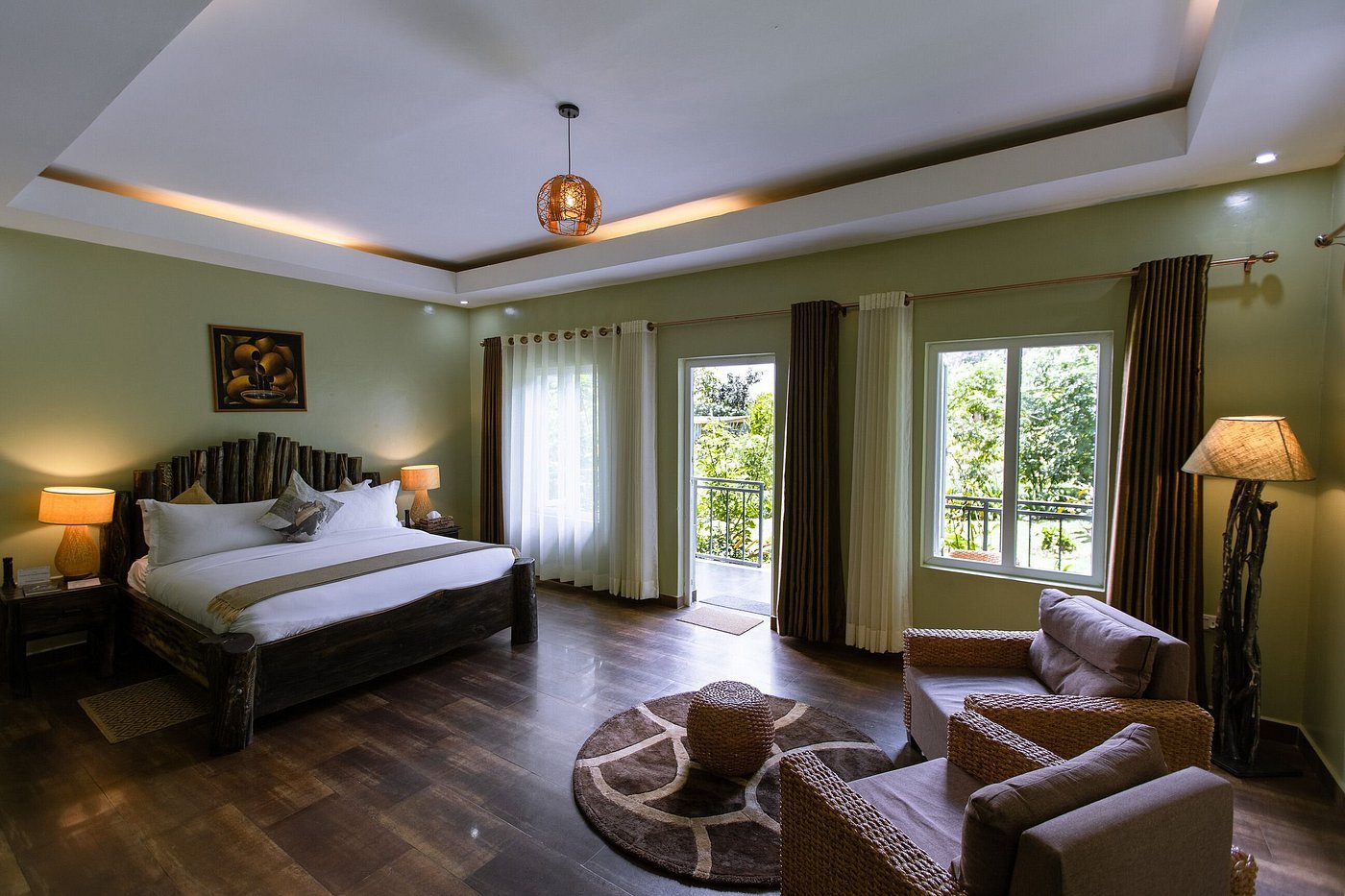 Accommodation at Amakoro Songa Lodge has been thoughtfully designed to provide exceptional comfort, privacy, and sophistication while showcasing the breathtaking beauty of Rwanda's volcanic highlands. The lodge offers an exclusive collection of spacious luxury suites and private cottages that cater to honeymoon couples, families, photographers, wildlife enthusiasts, and discerning travelers seeking one of Rwanda's finest boutique safari experiences.