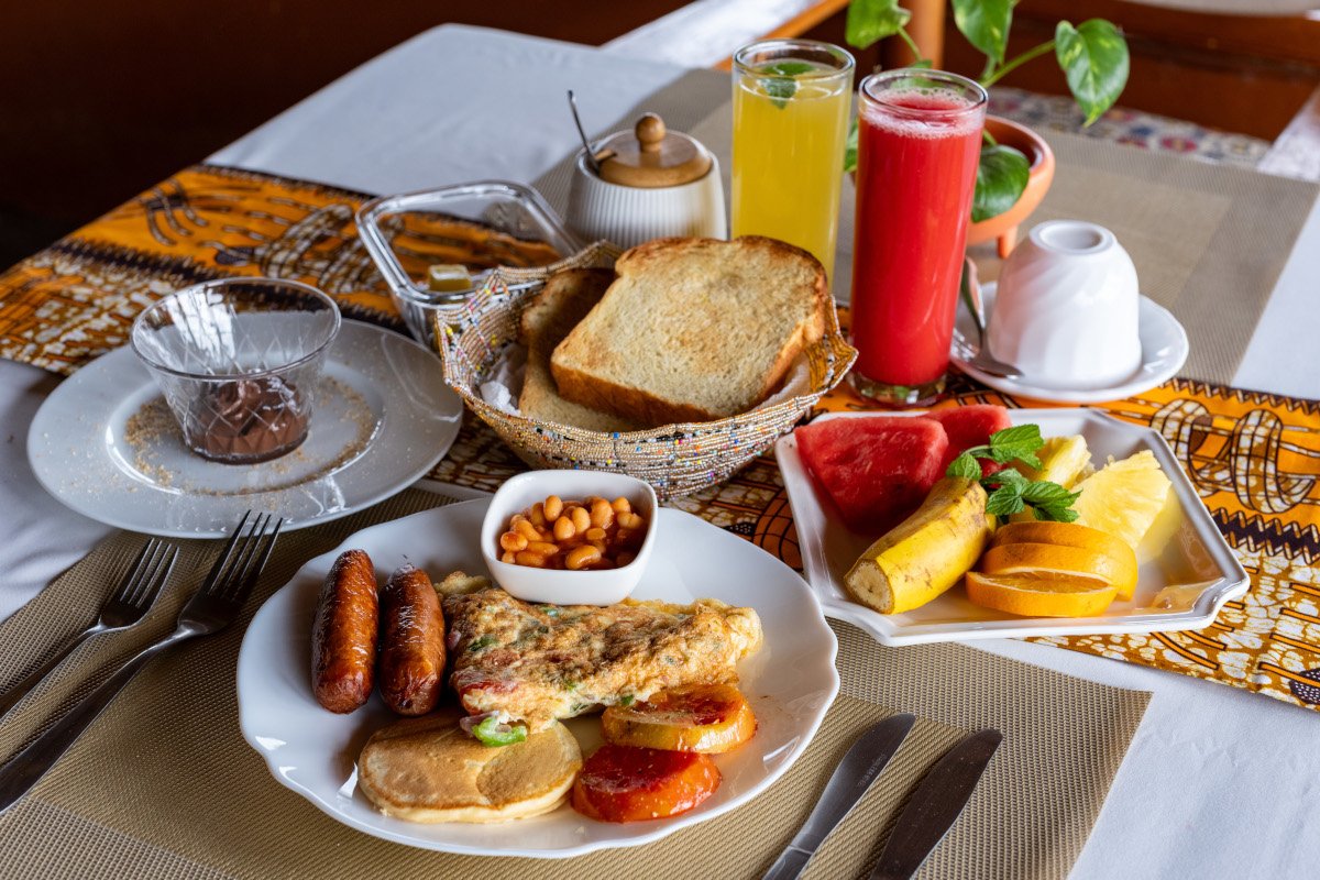 Dining at Inzu Lodge offers guests the opportunity to enjoy delicious meals while overlooking the magnificent waters of Lake Kivu. The restaurant serves a combination of traditional Rwandan dishes and international cuisine prepared using fresh ingredients sourced from nearby farms and local producers.